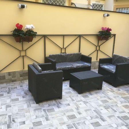 نابولي Mb95 - Mezzocannone Luxurious Bed&Breakfast المظهر الخارجي الصورة