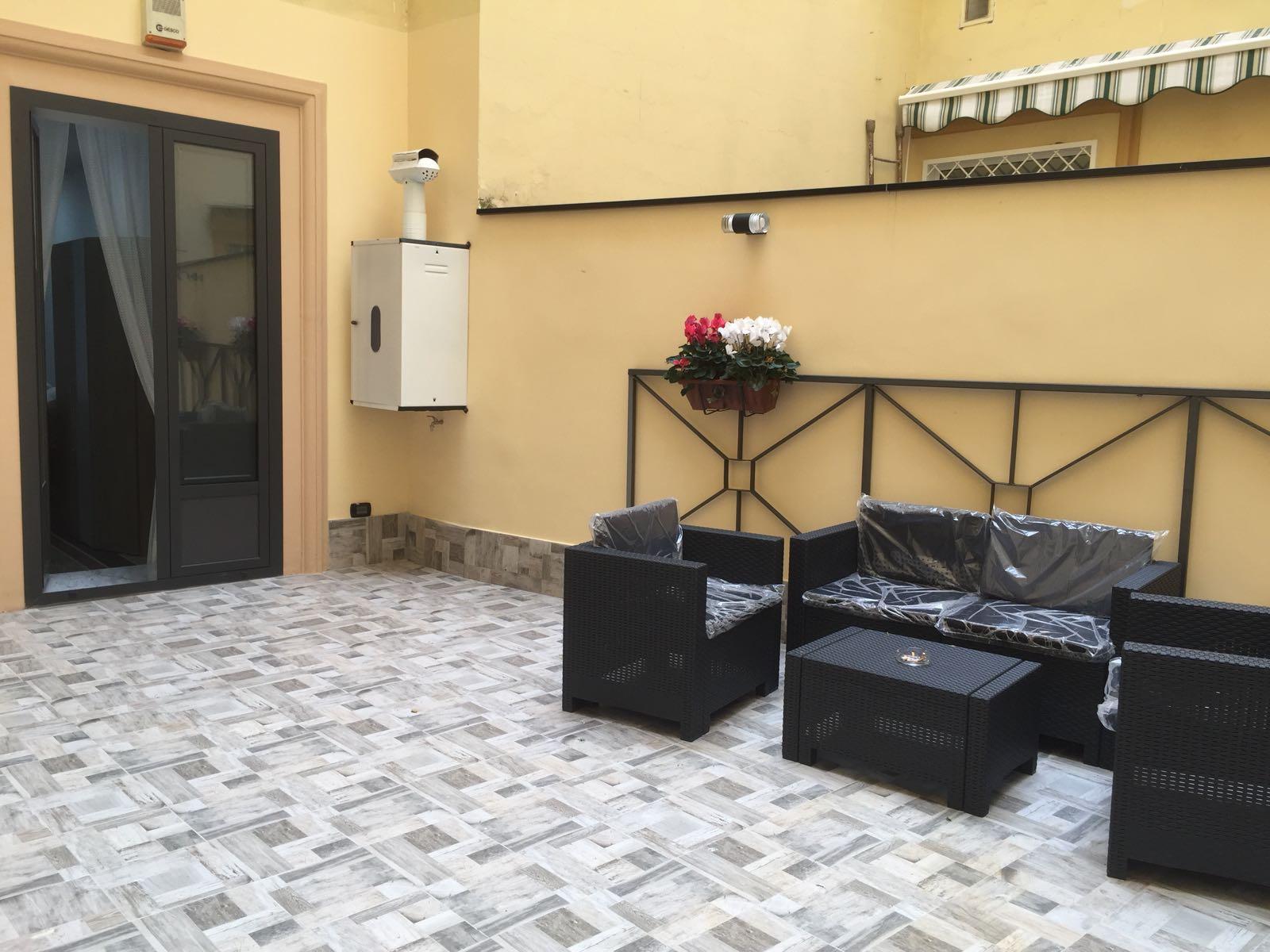 نابولي Mb95 - Mezzocannone Luxurious Bed&Breakfast المظهر الخارجي الصورة