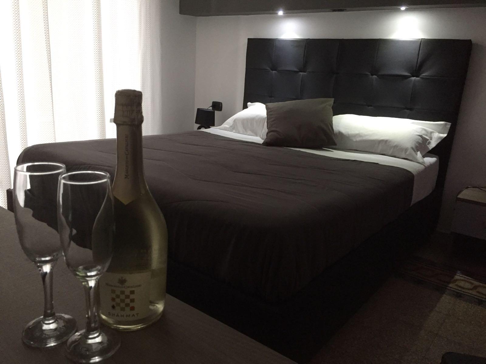 نابولي Mb95 - Mezzocannone Luxurious Bed&Breakfast المظهر الخارجي الصورة