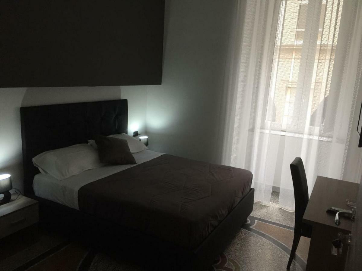 نابولي Mb95 - Mezzocannone Luxurious Bed&Breakfast المظهر الخارجي الصورة