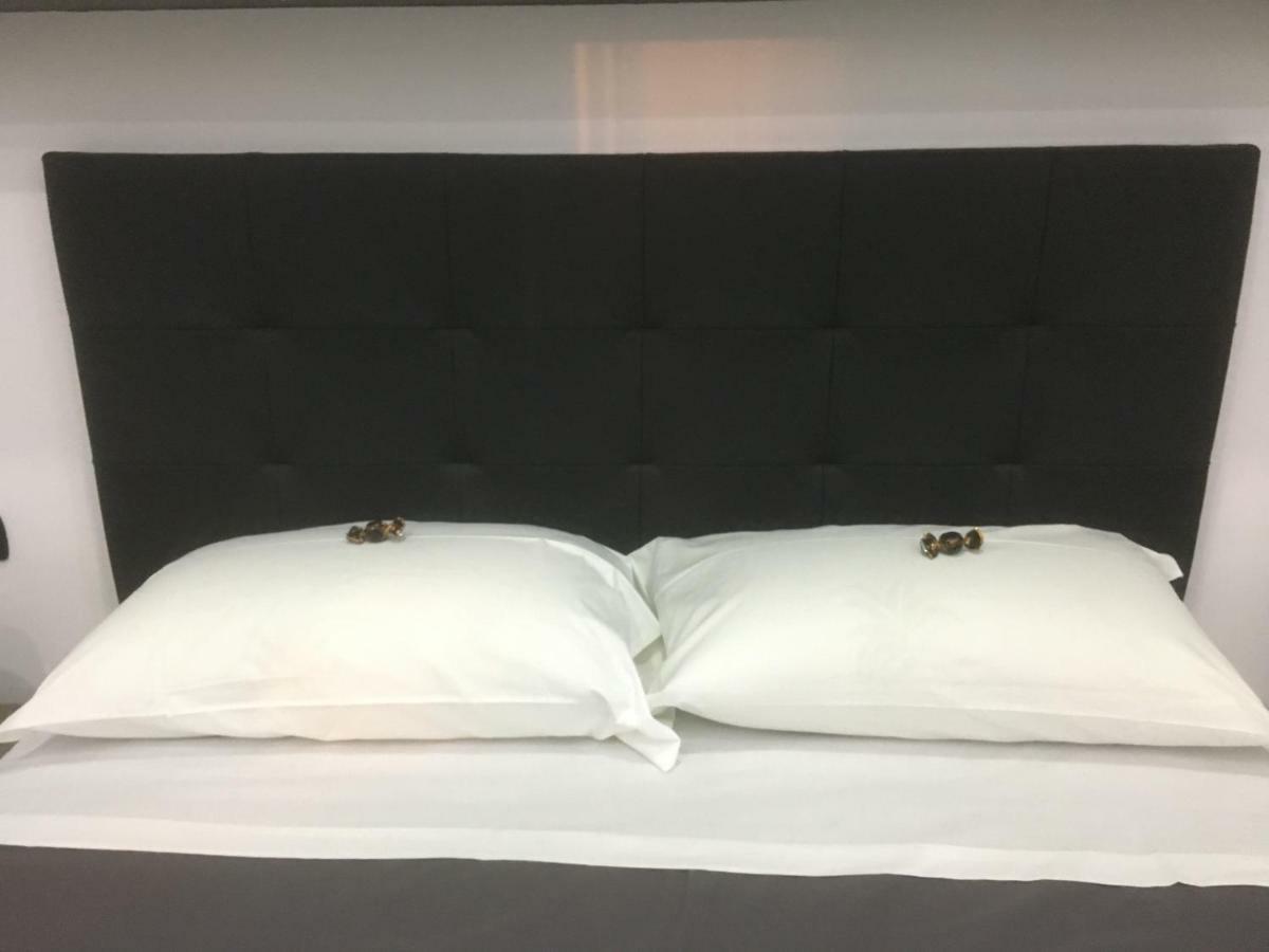 نابولي Mb95 - Mezzocannone Luxurious Bed&Breakfast المظهر الخارجي الصورة